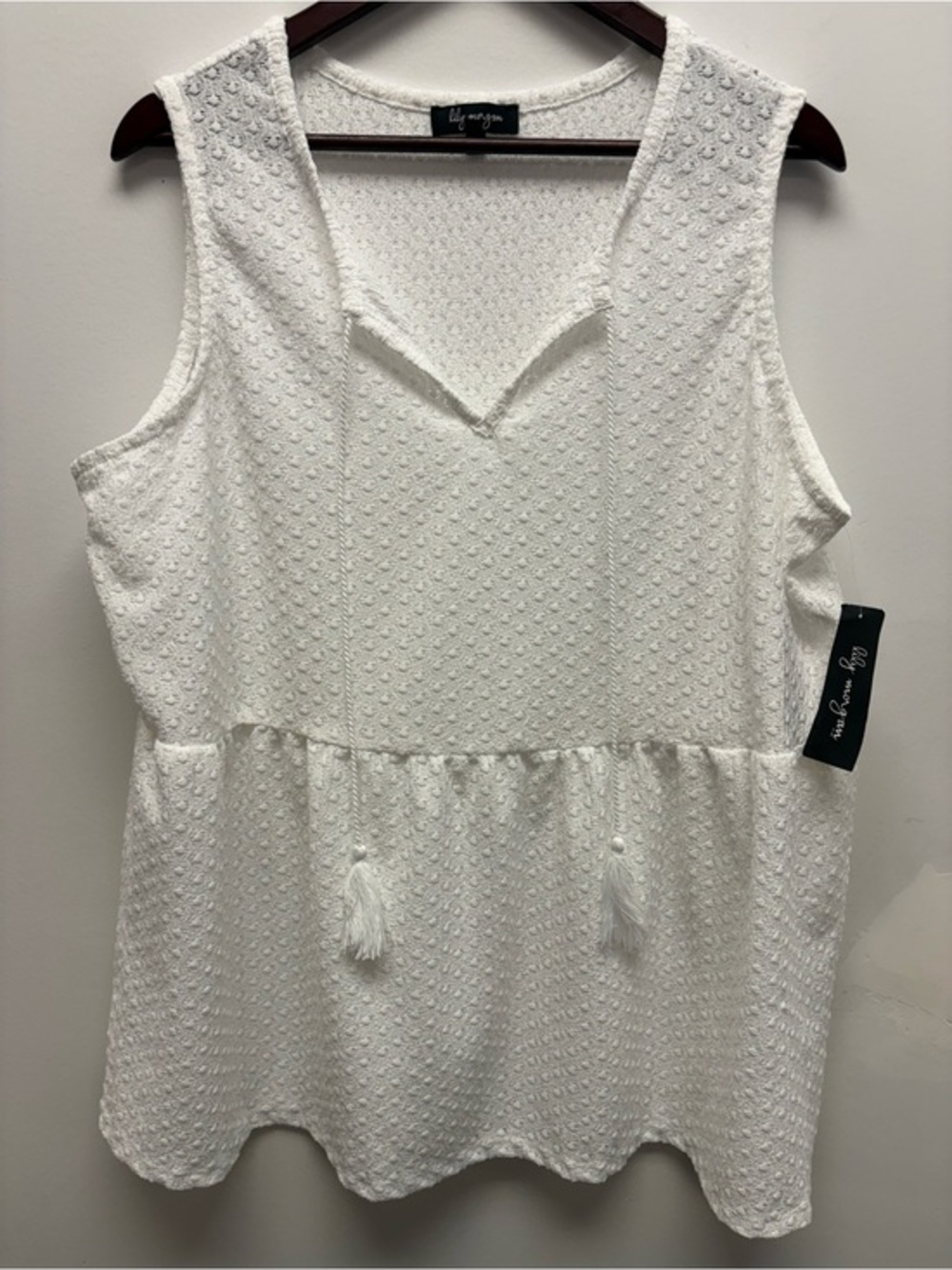 4 for $25 New 🤍 Lily Morgan White Textured Sleeveless Peplum Top 1X 🤍